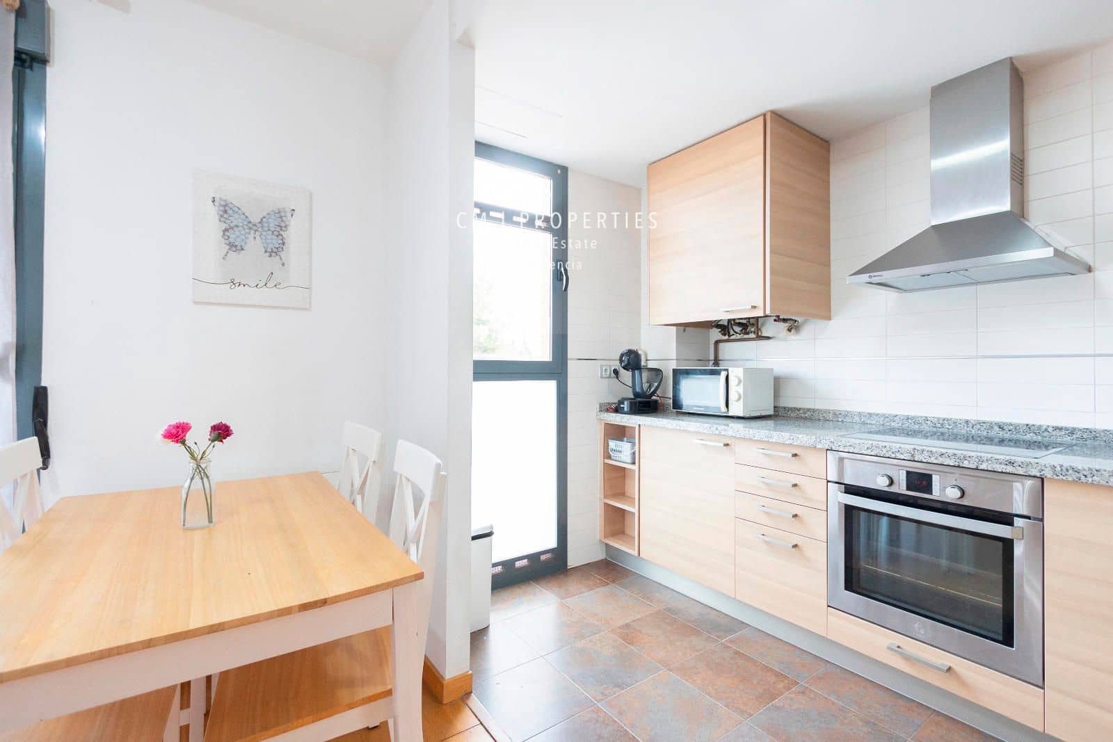 1 soverom Leilighet til leie i Valencia by med svømmebasseng garasje - € 1 400 (Ref: 8541539)