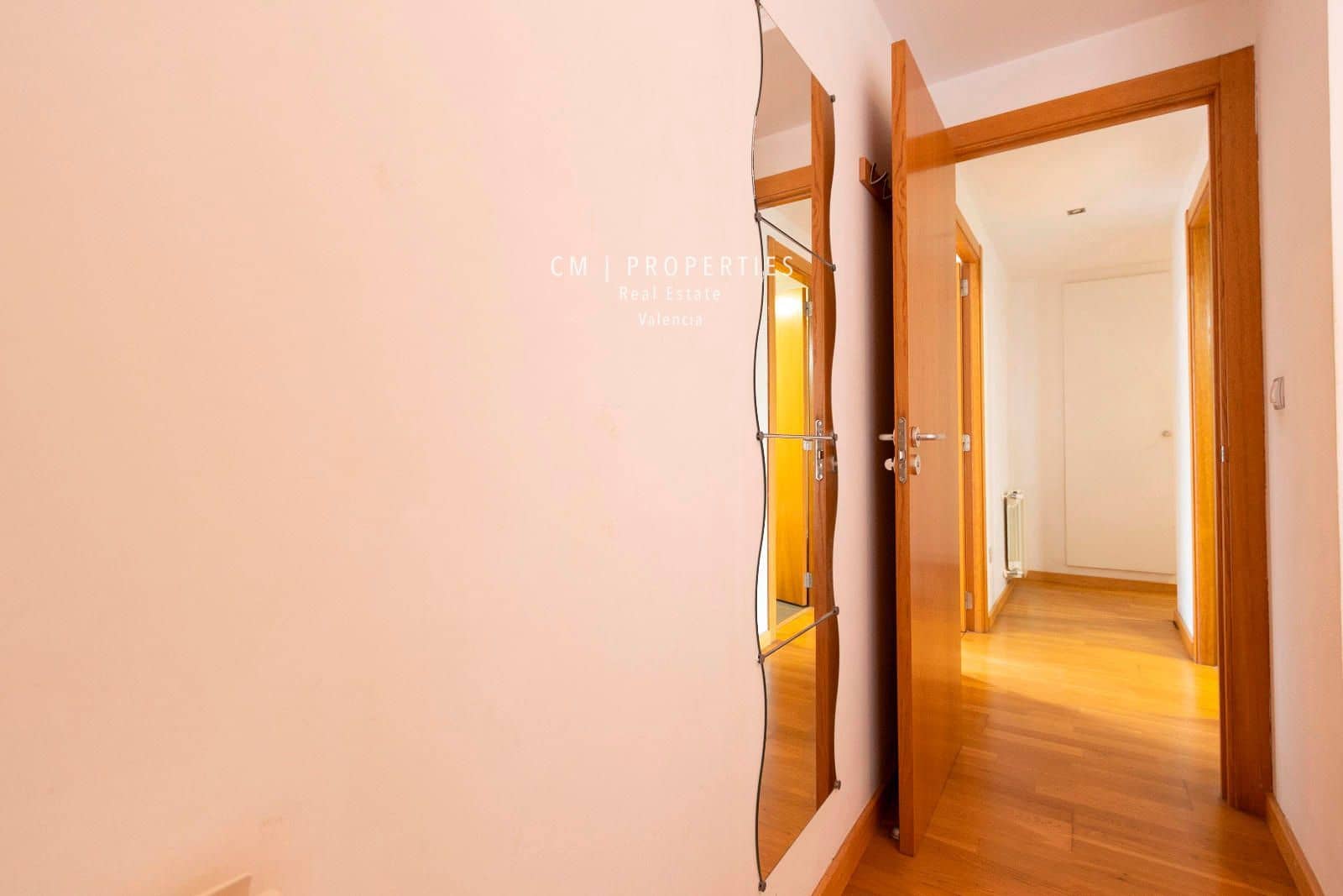 1 soverom Leilighet til leie i Valencia by med svømmebasseng garasje - € 1 400 (Ref: 8541539)