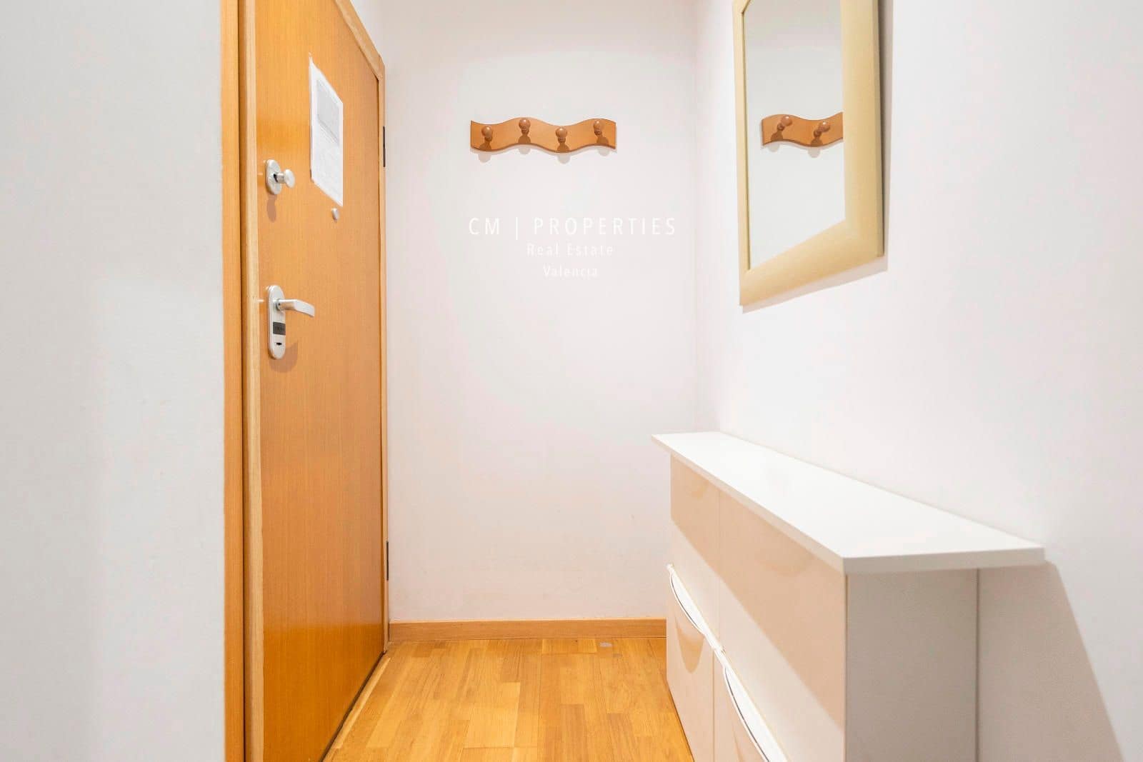 1 soverom Leilighet til leie i Valencia by med svømmebasseng garasje - € 1 400 (Ref: 8541539)