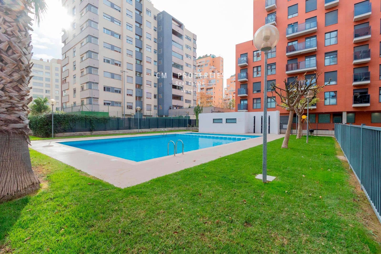 1 soverom Leilighet til leie i Valencia by med svømmebasseng garasje - € 1 400 (Ref: 8541539)