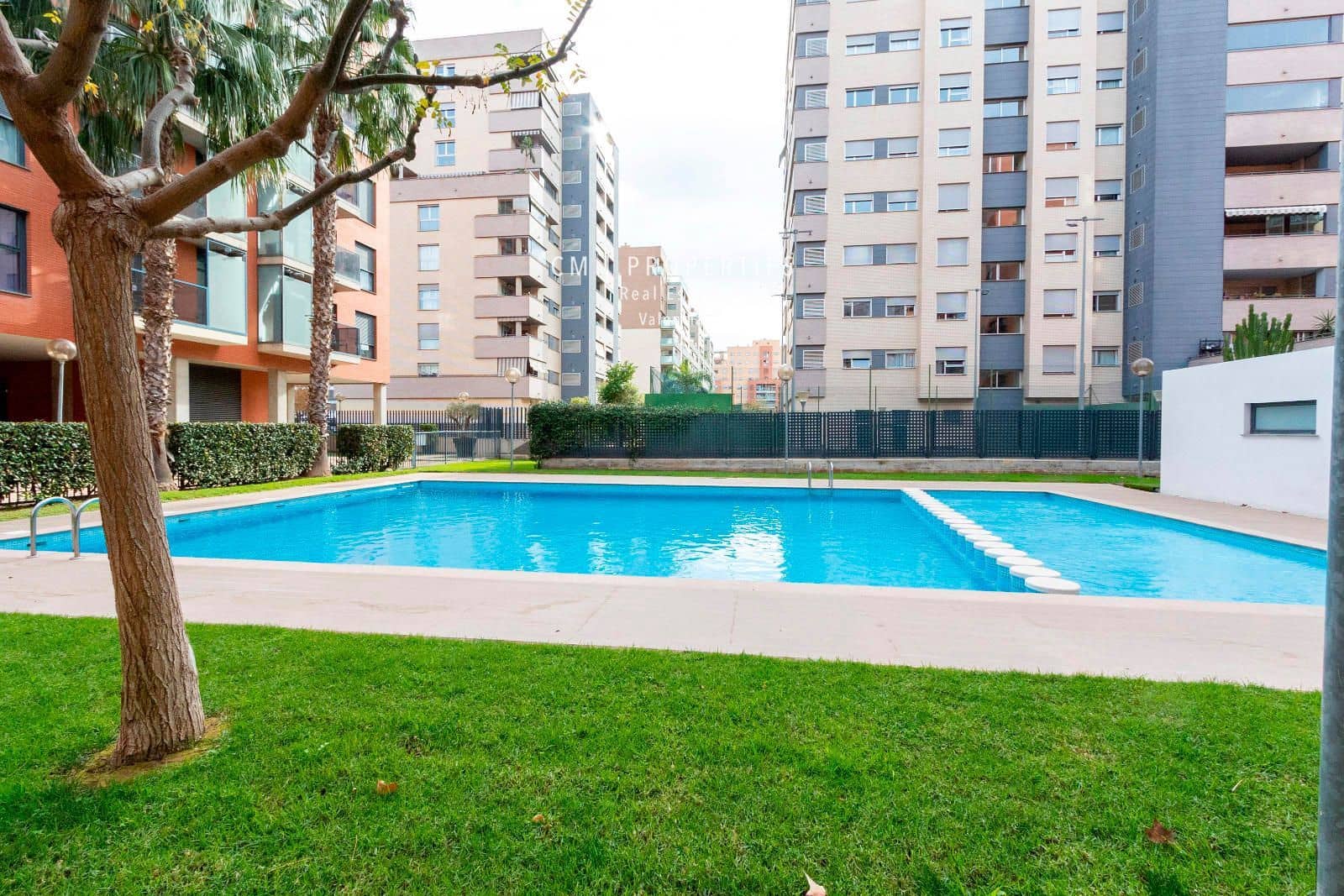 1 soverom Leilighet til leie i Valencia by med svømmebasseng garasje - € 1 400 (Ref: 8541539)