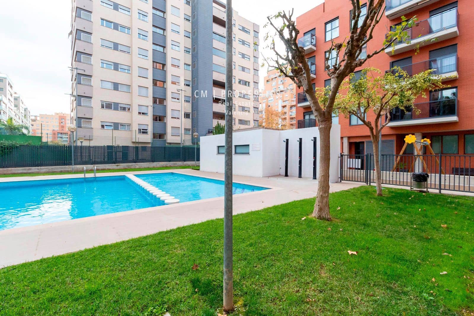 1 soverom Leilighet til leie i Valencia by med svømmebasseng garasje - € 1 400 (Ref: 8541539)