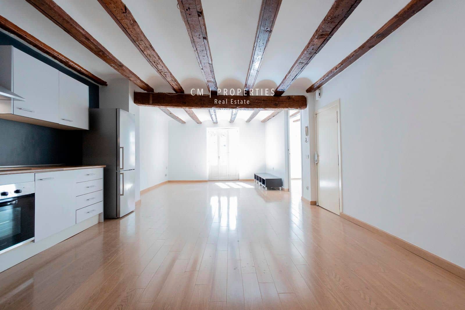 2 soveværelse Lejlighed til leje i Valencia by - € 1.400 (Ref: 8555087)