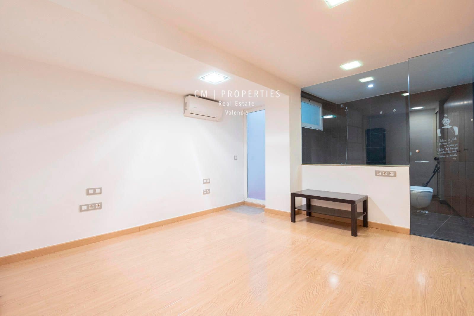 2 soveværelse Lejlighed til leje i Valencia by - € 1.400 (Ref: 8555087)