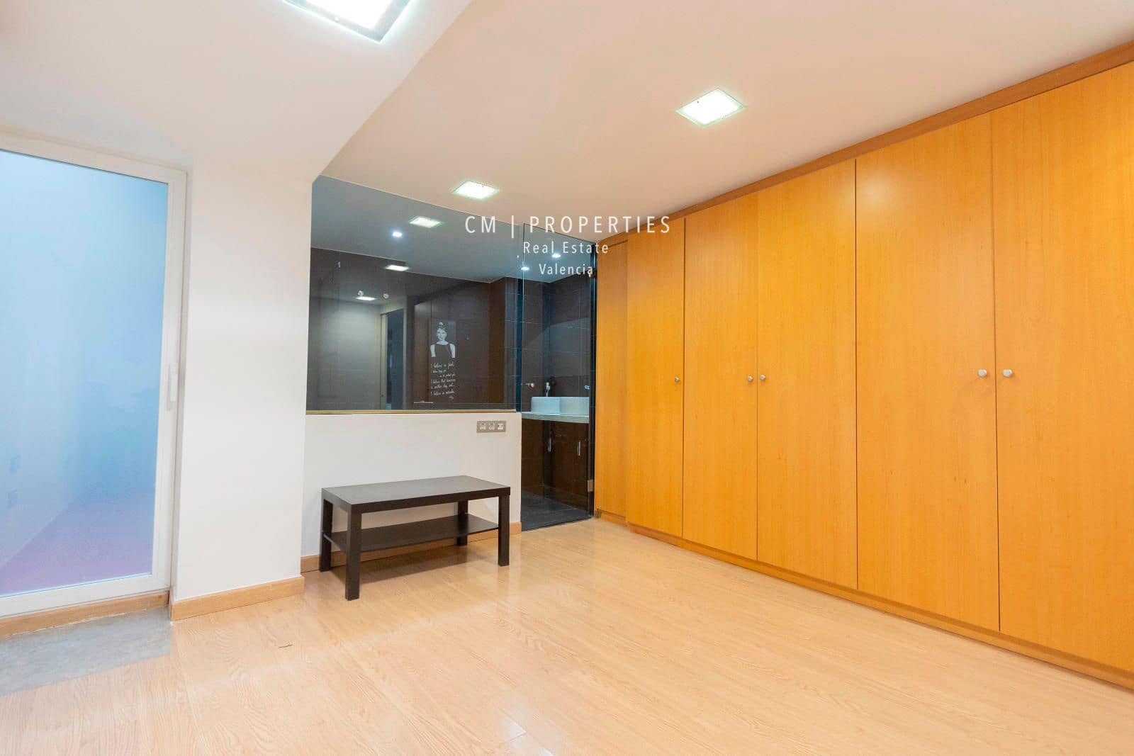 2 soveværelse Lejlighed til leje i Valencia by - € 1.400 (Ref: 8555087)