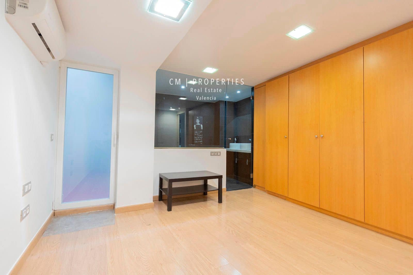 2 soveværelse Lejlighed til leje i Valencia by - € 1.400 (Ref: 8555087)