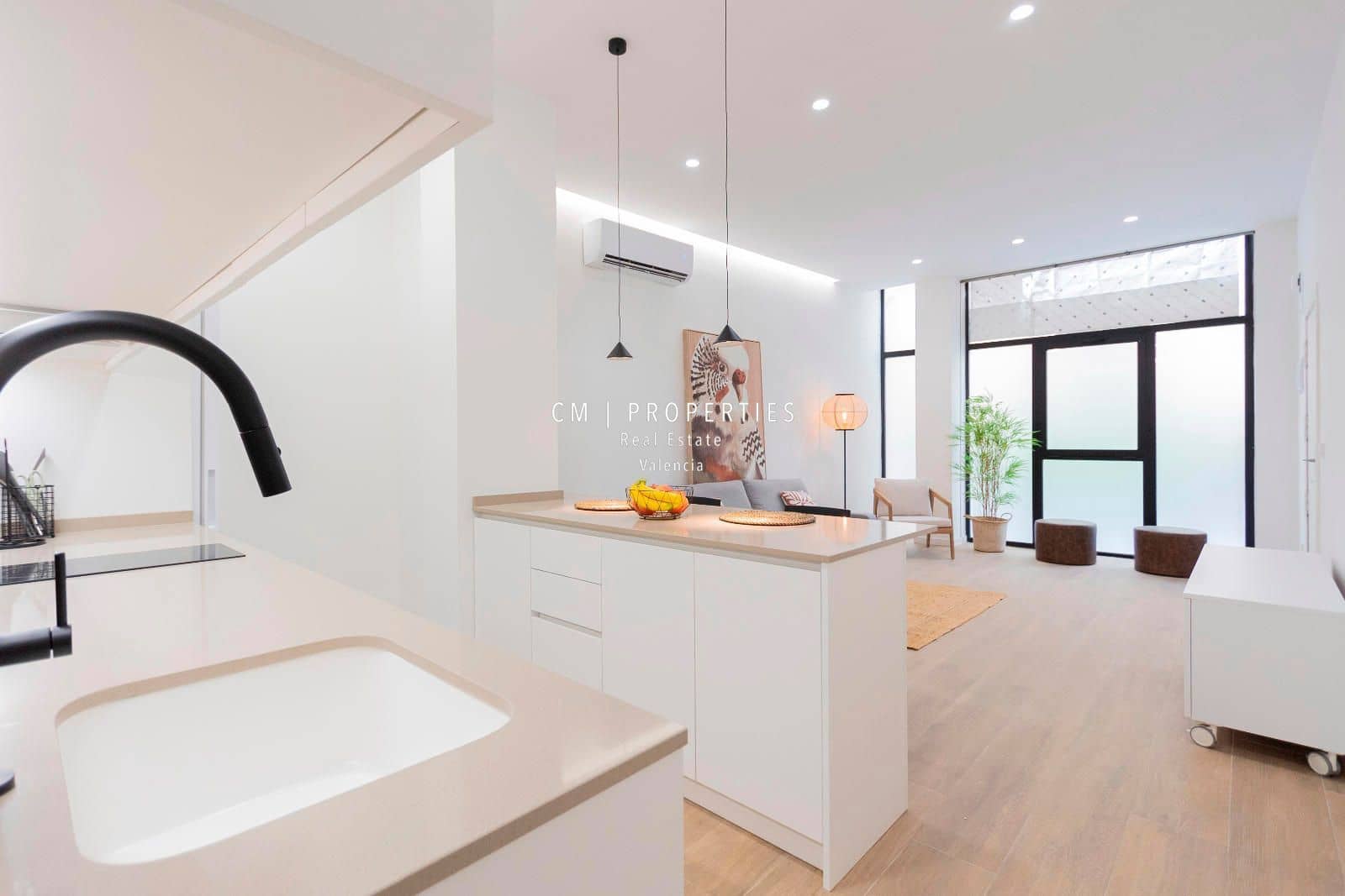 1 sovrum Lägenhet att hyra i Valencia stad - 1 400 € (Ref: 8560277)