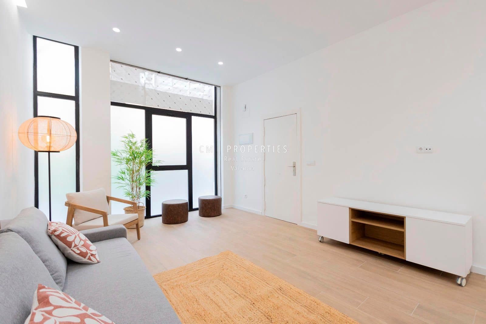 1 sovrum Lägenhet att hyra i Valencia stad - 1 400 € (Ref: 8560277)