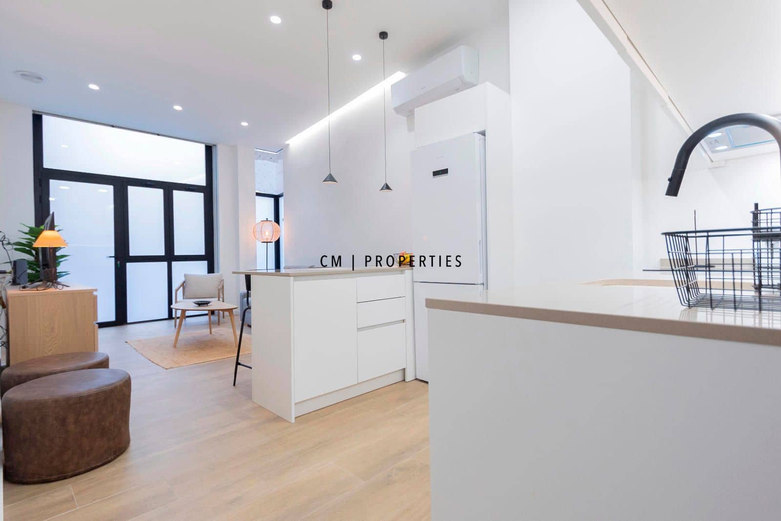 1 soverom Leilighet til leie i Valencia by - € 1 500 (Ref: 8568642)