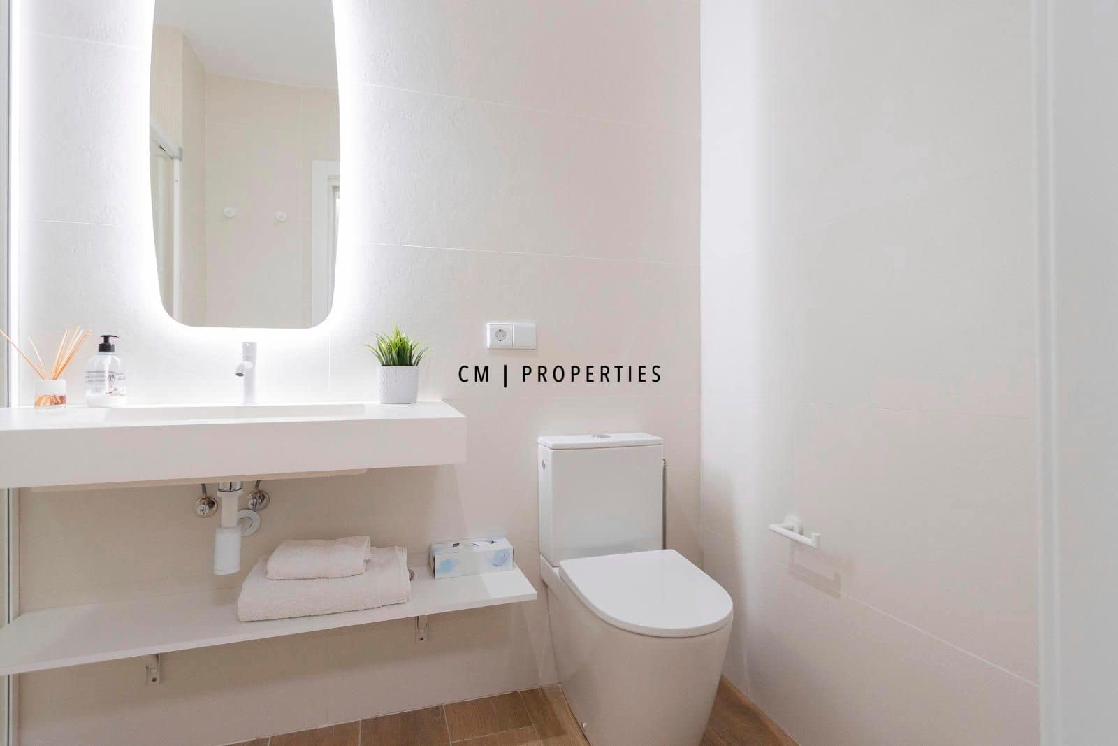 1 soverom Leilighet til leie i Valencia by - € 1 500 (Ref: 8568642)