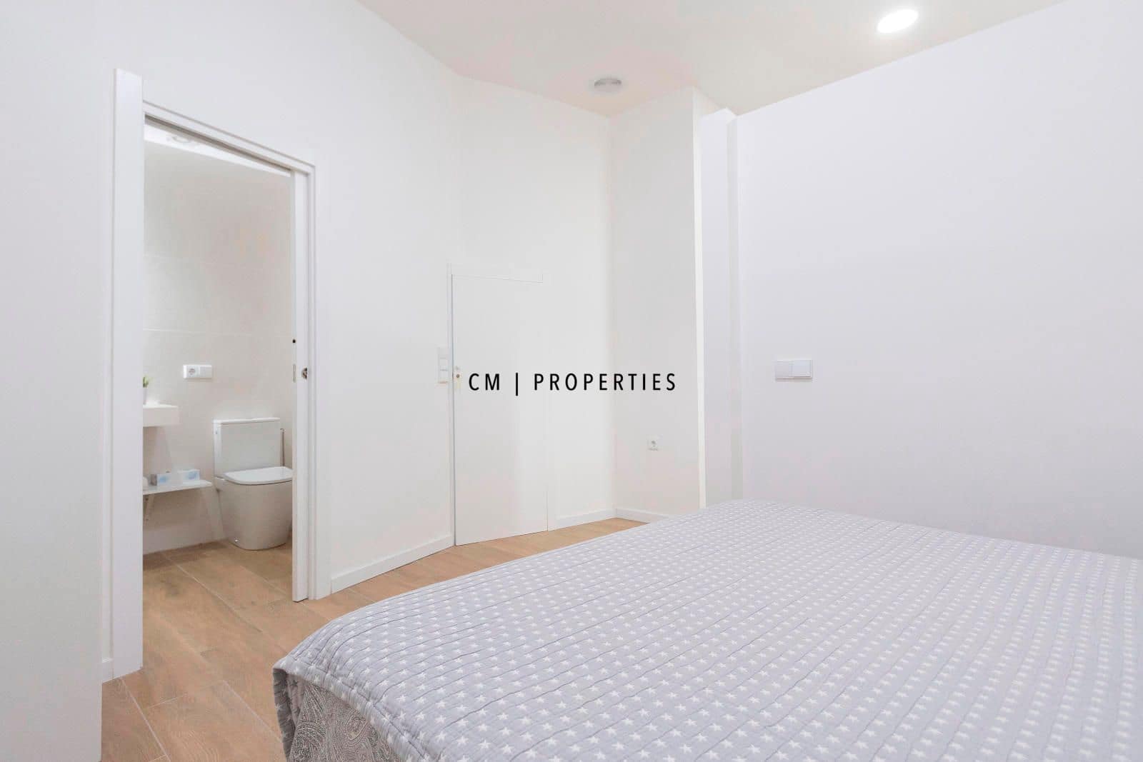 1 soverom Leilighet til leie i Valencia by - € 1 500 (Ref: 8568642)