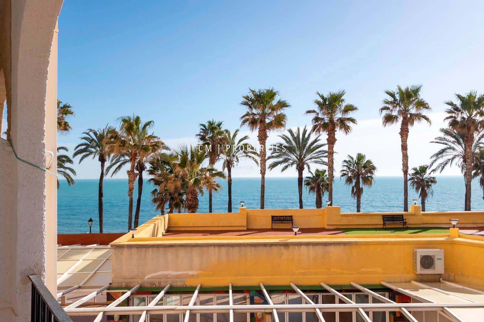 2 soveværelse Lejlighed til salg i Oropesa  med swimmingpool - € 210.000 (Ref: 8573614)