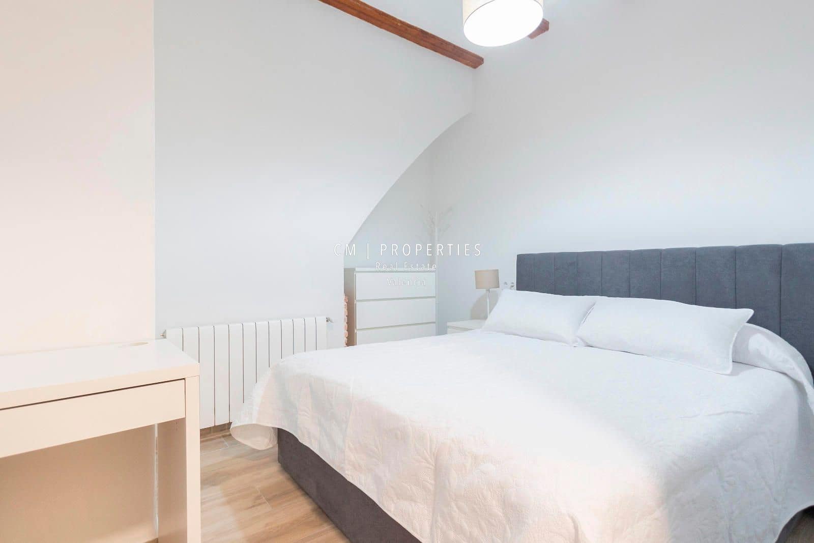 3 bedroom Flat for rent in Valencia city - € 1,500 (Ref: 8578552)