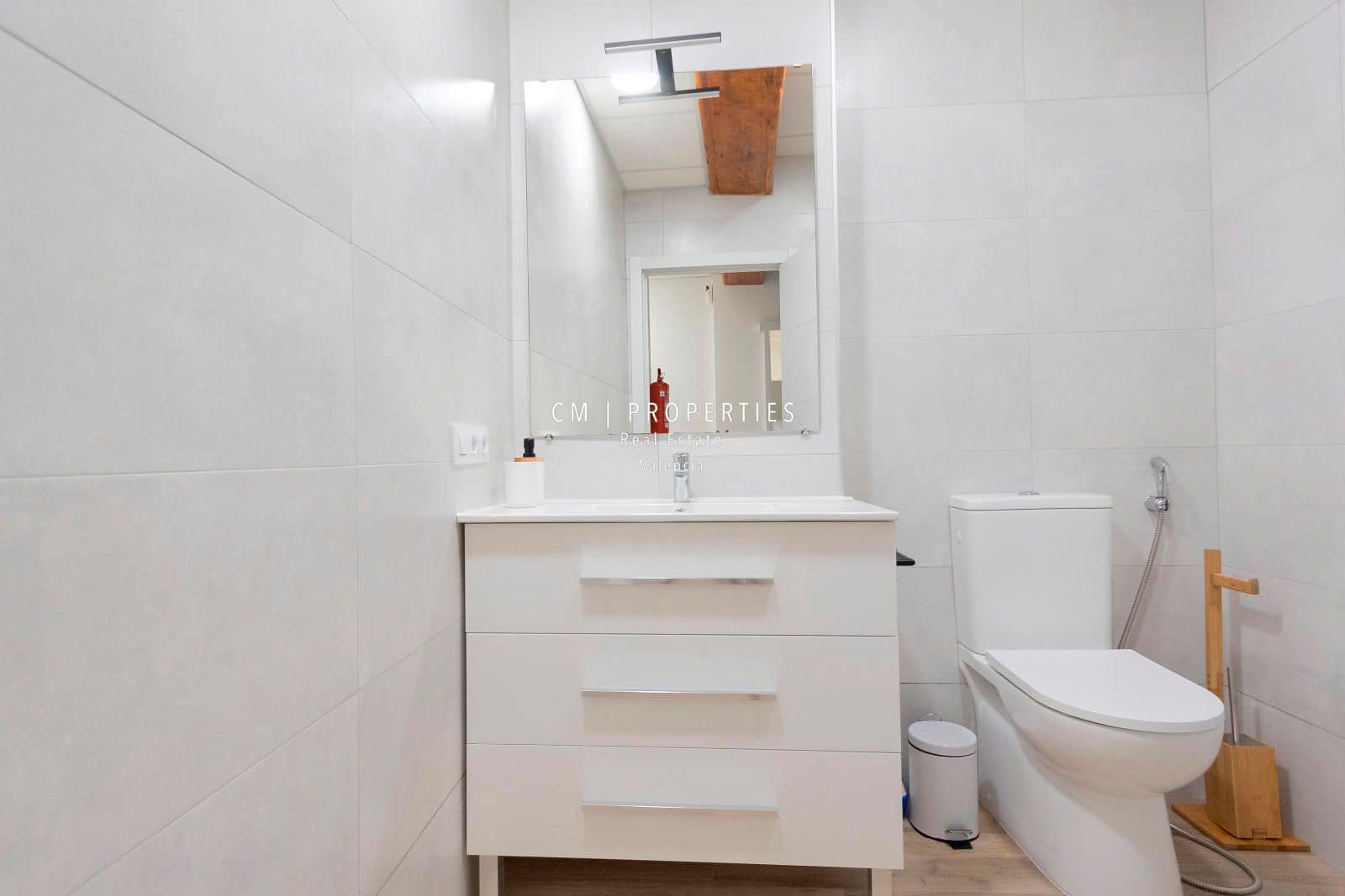 3 bedroom Flat for rent in Valencia city - € 1,500 (Ref: 8578552)