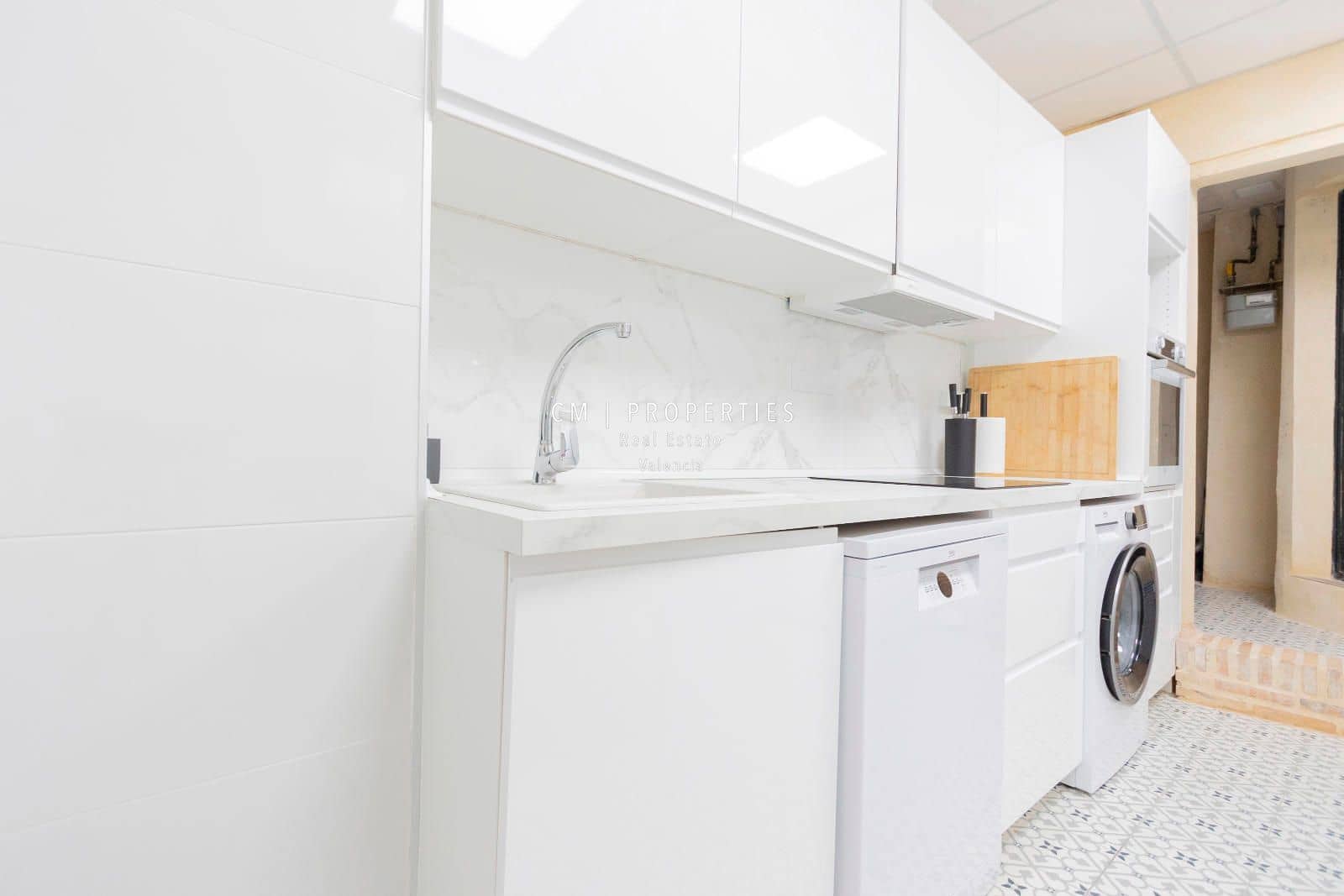 3 bedroom Flat for rent in Valencia city - € 1,500 (Ref: 8578552)