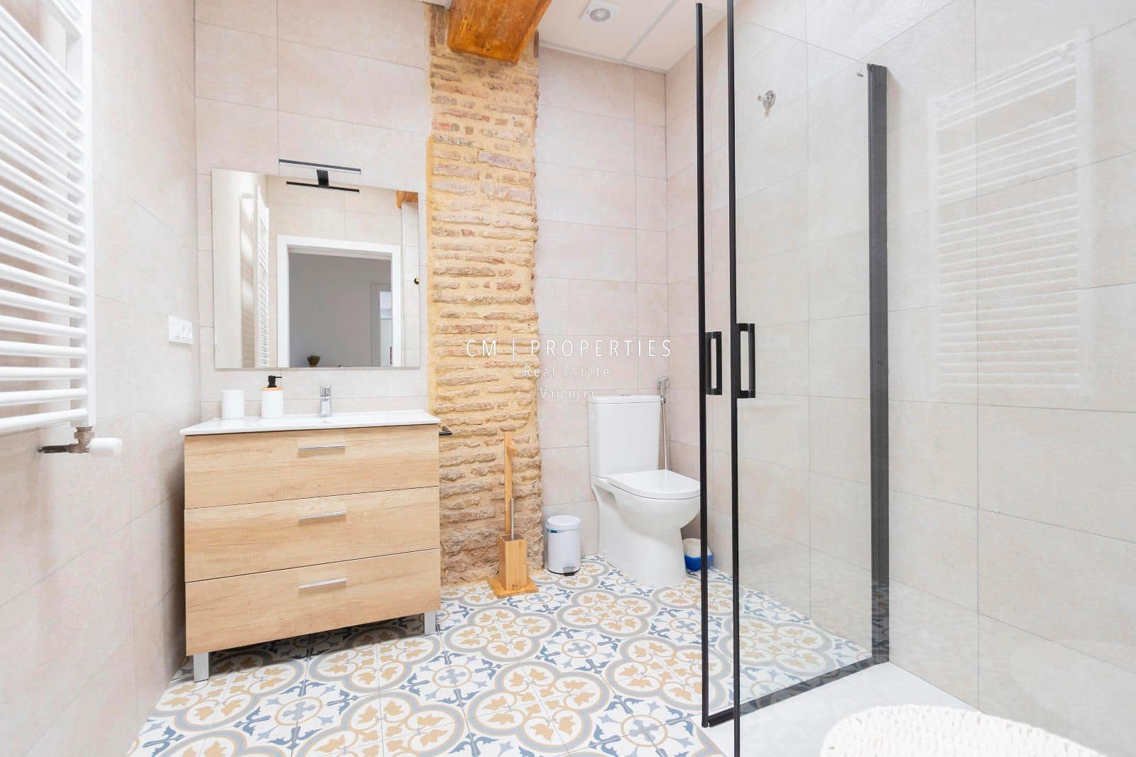 3 bedroom Flat for rent in Valencia city - € 1,500 (Ref: 8578552)