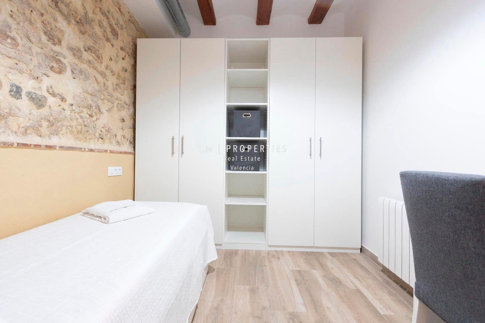 3 bedroom Flat for rent in Valencia city - € 1,500 (Ref: 8578552)