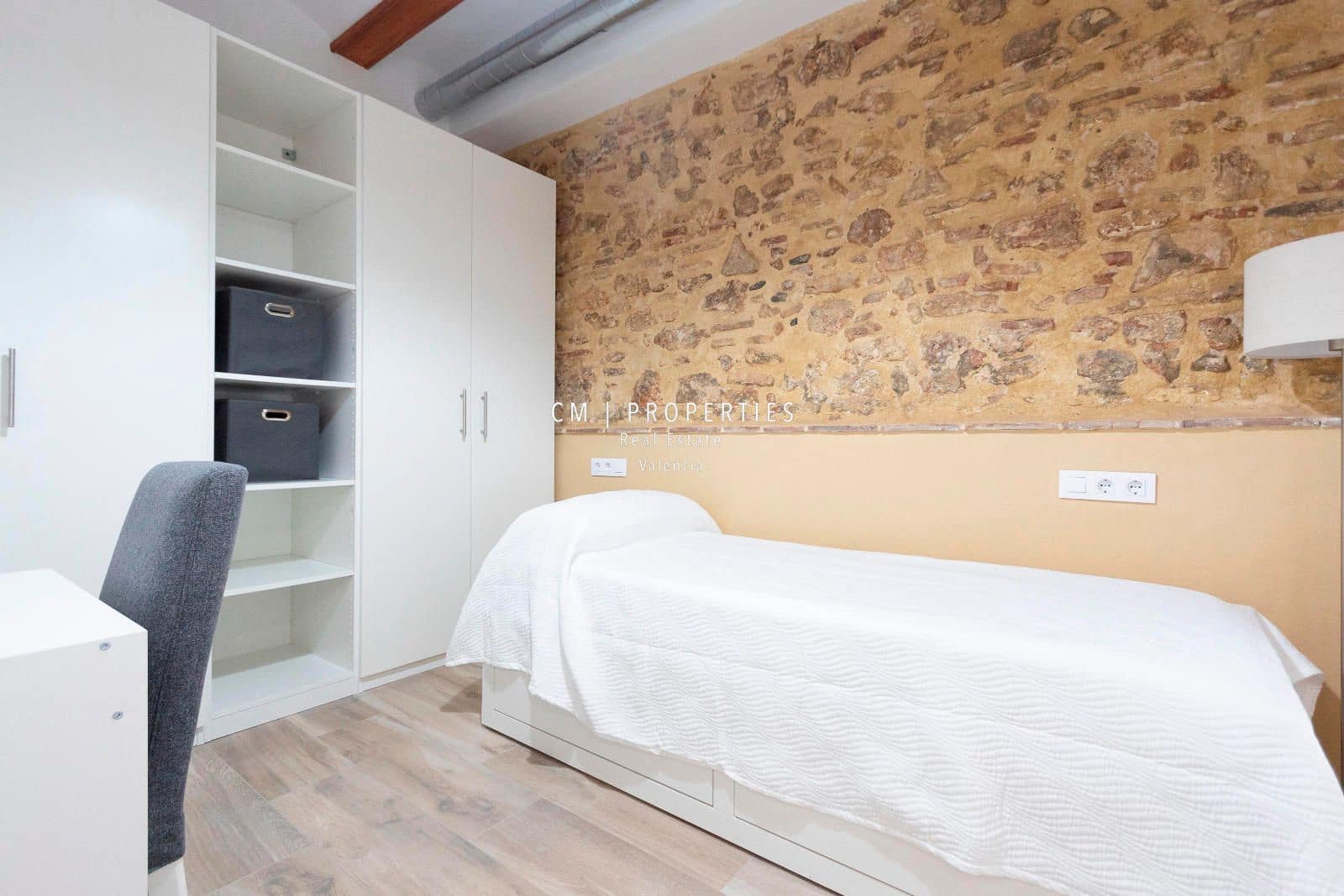 3 bedroom Flat for rent in Valencia city - € 1,500 (Ref: 8578552)