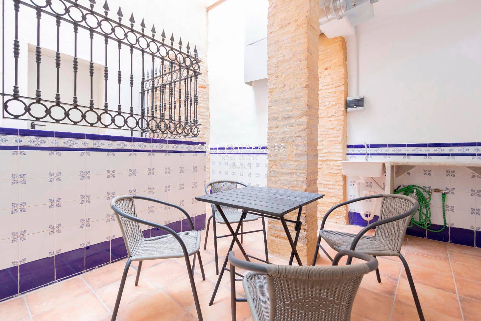 3 bedroom Flat for rent in Valencia city - € 1,500 (Ref: 8578552)