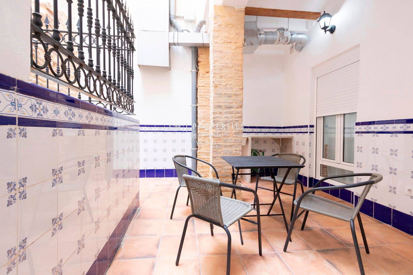 3 bedroom Flat for rent in Valencia city - € 1,500 (Ref: 8578552)