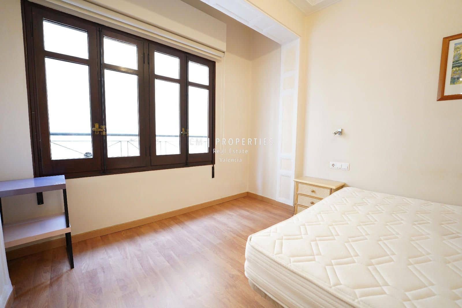 2 quarto Apartamento para arrendar em Valencia cidade - 2 000 € (Ref: 8579102)