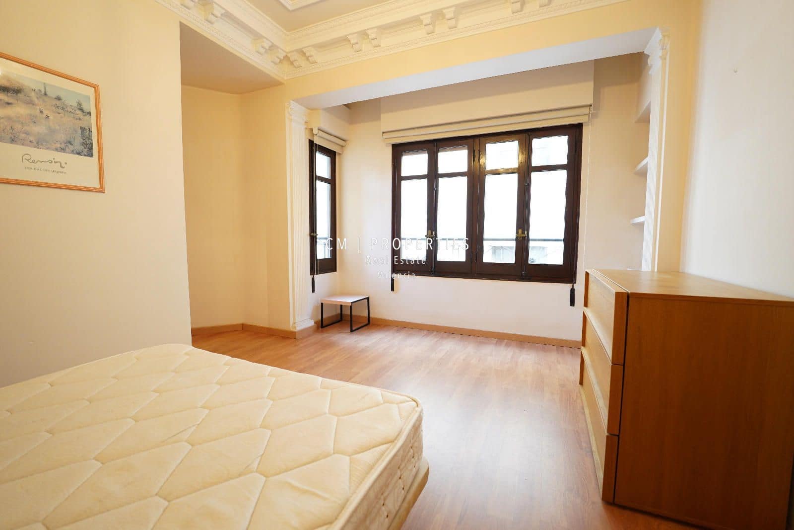 2 quarto Apartamento para arrendar em Valencia cidade - 2 000 € (Ref: 8579102)
