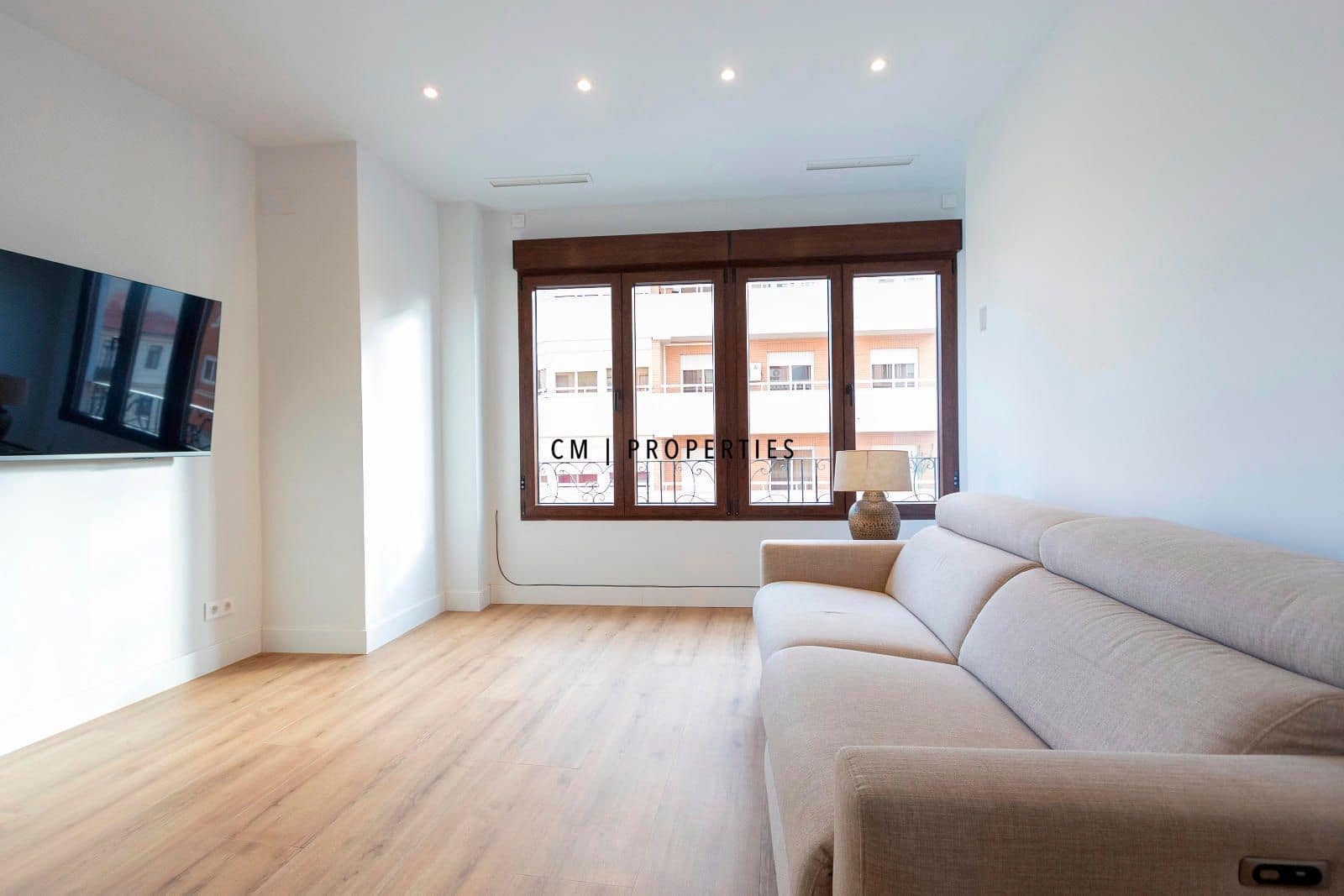 2 soveværelse Lejlighed til leje i Valencia by - € 1.850 (Ref: 8595726)