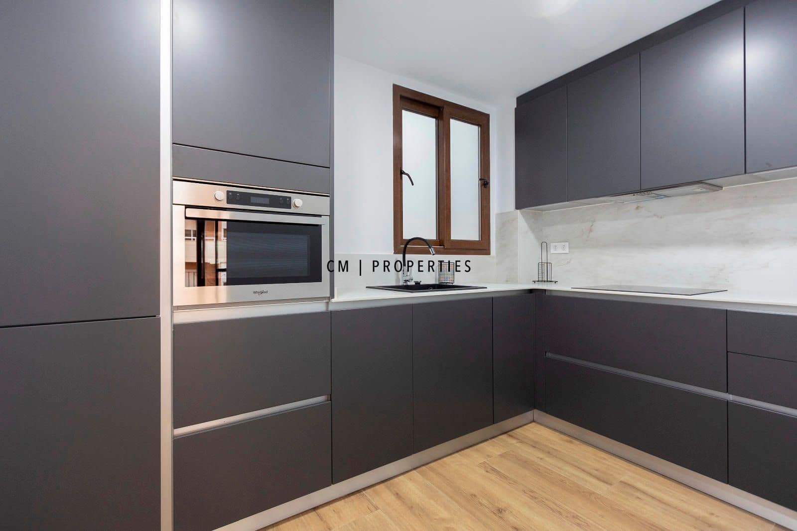 2 soveværelse Lejlighed til leje i Valencia by - € 1.850 (Ref: 8595726)