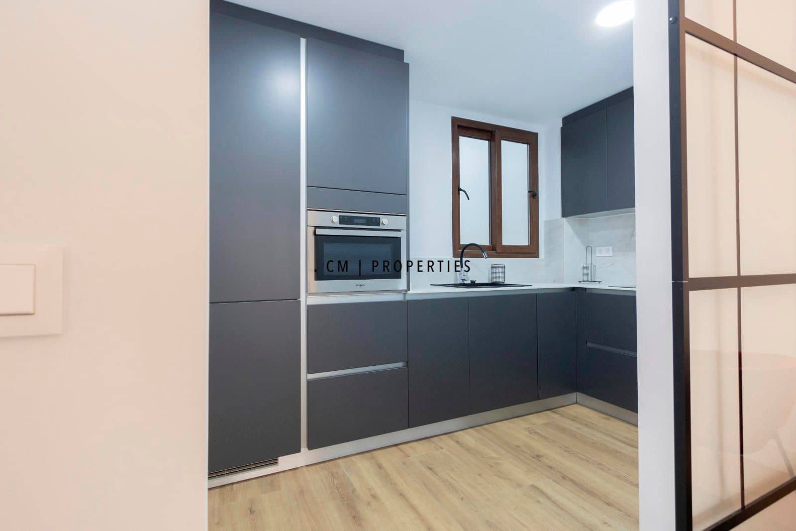 2 soveværelse Lejlighed til leje i Valencia by - € 1.850 (Ref: 8595726)