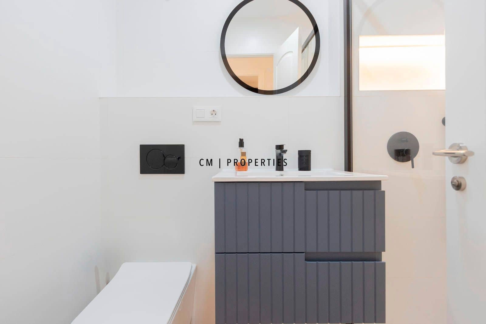 2 soveværelse Lejlighed til leje i Valencia by - € 1.850 (Ref: 8595726)