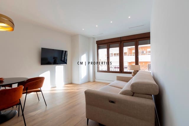 2 soveværelse Lejlighed til leje i Extramurs, Valencia by - € 1.850 (Ref: 8595726)