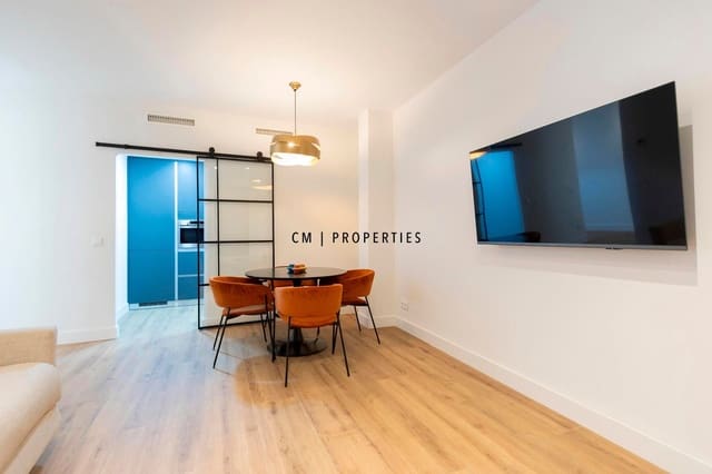 2 soveværelse Lejlighed til leje i Extramurs, Valencia by - € 1.850 (Ref: 8595726)