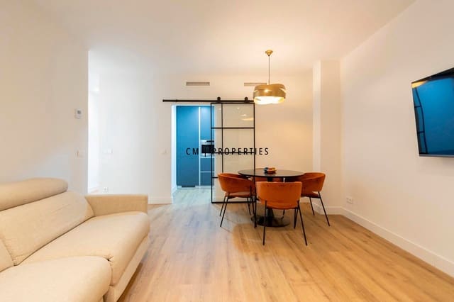 2 soveværelse Lejlighed til leje i Extramurs, Valencia by - € 1.850 (Ref: 8595726)