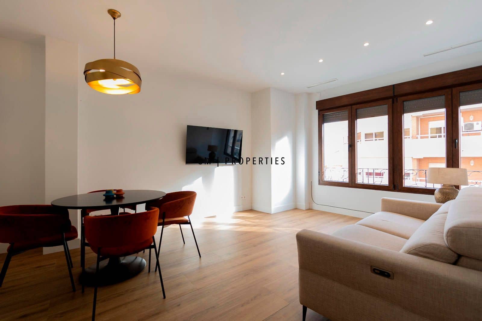 2 soveværelse Lejlighed til leje i Valencia by - € 1.850 (Ref: 8595726)