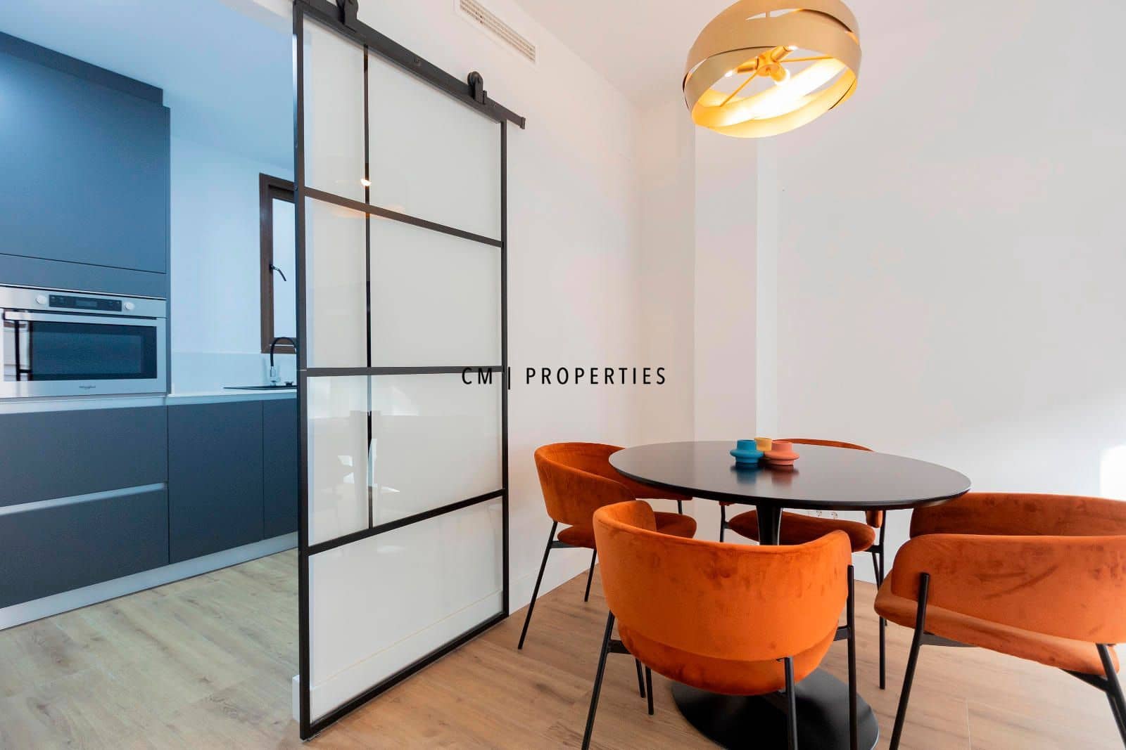 2 soveværelse Lejlighed til leje i Valencia by - € 1.850 (Ref: 8595726)