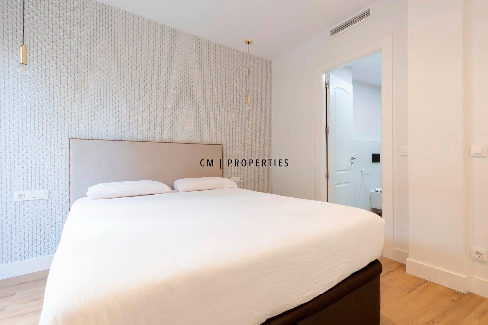 2 soveværelse Lejlighed til leje i Valencia by - € 1.850 (Ref: 8595726)