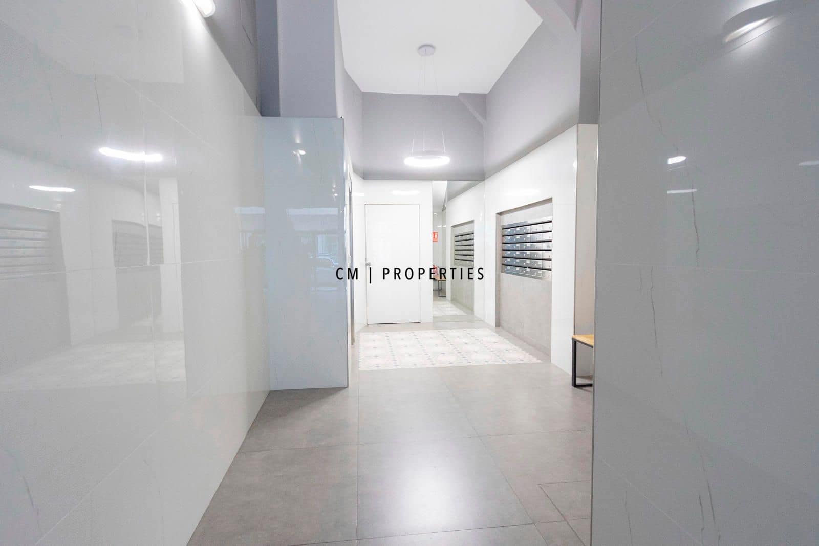 2 soveværelse Lejlighed til leje i Valencia by - € 1.850 (Ref: 8595726)