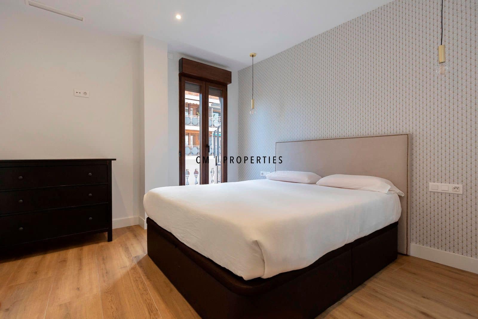 2 soveværelse Lejlighed til leje i Valencia by - € 1.850 (Ref: 8595726)