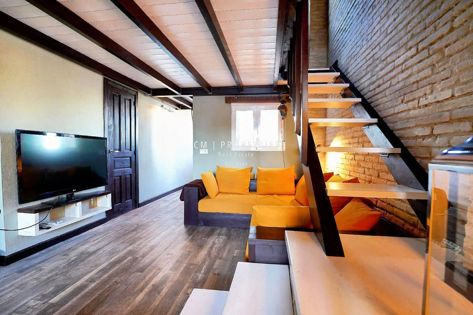 2 makuuhuone Kattohuoneisto vuokrattavana paikassa Valencia kaupunki - 1 750 € (Ref: 8617695)