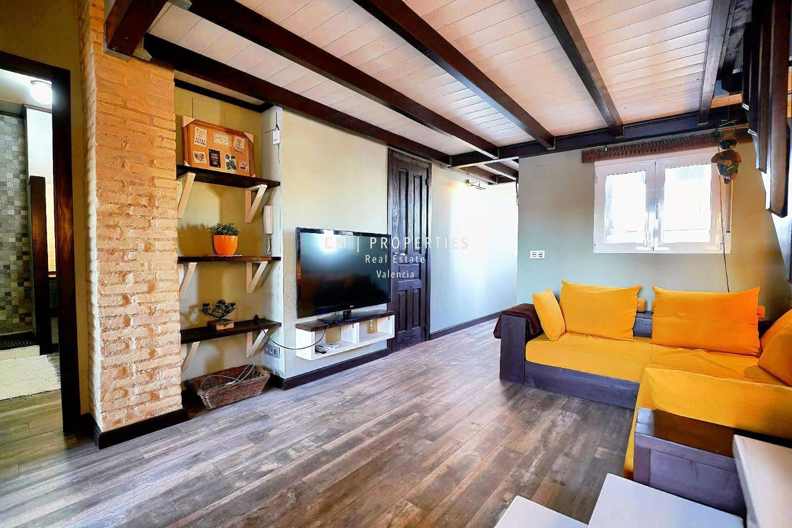 2 makuuhuone Kattohuoneisto vuokrattavana paikassa Valencia kaupunki - 1 750 € (Ref: 8617695)