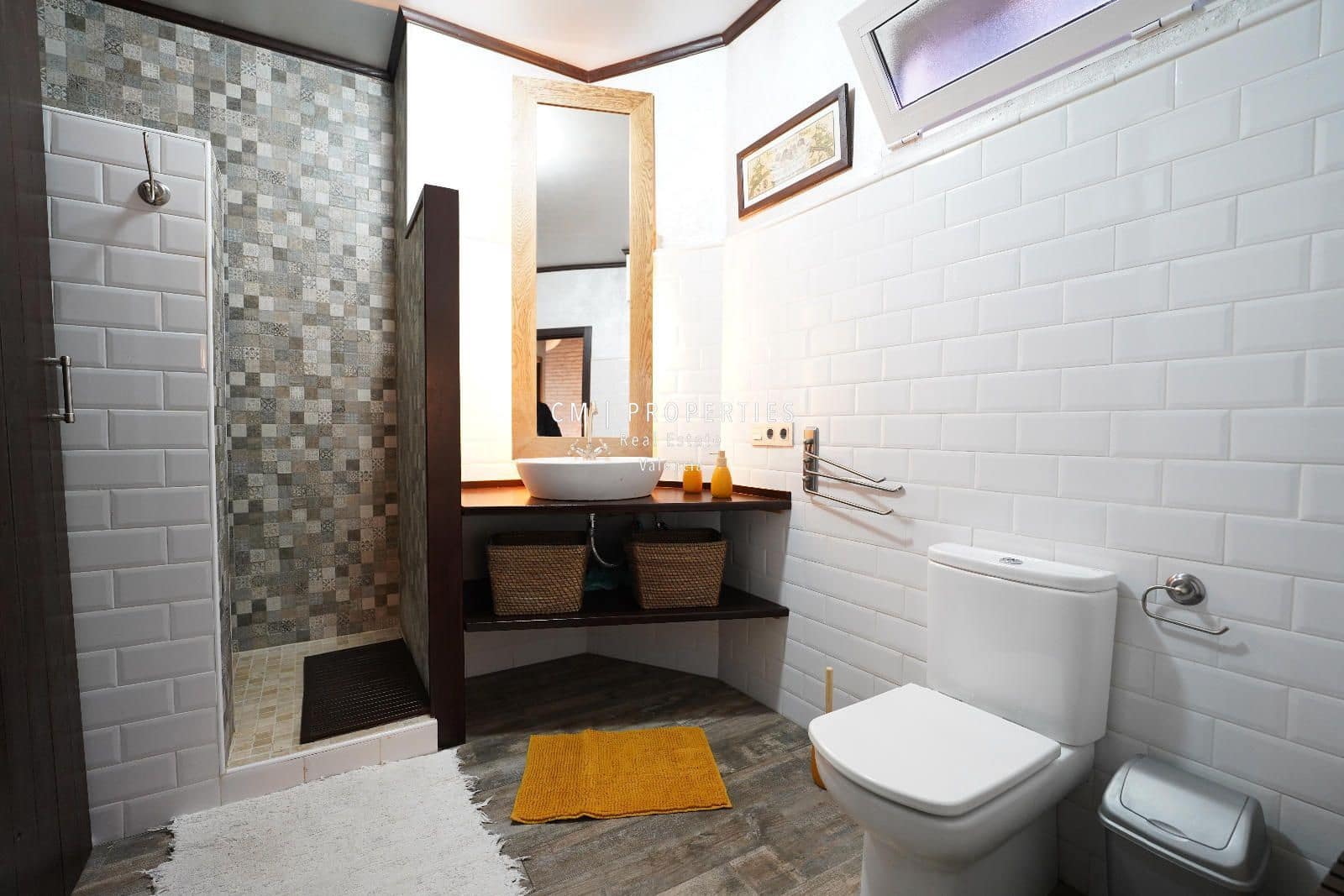 2 makuuhuone Kattohuoneisto vuokrattavana paikassa Valencia kaupunki - 1 750 € (Ref: 8617695)