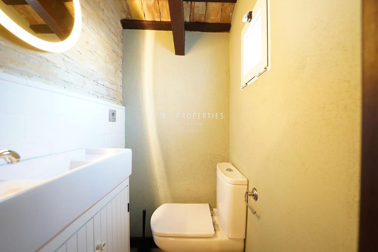 2 makuuhuone Kattohuoneisto vuokrattavana paikassa Valencia kaupunki - 1 750 € (Ref: 8617695)