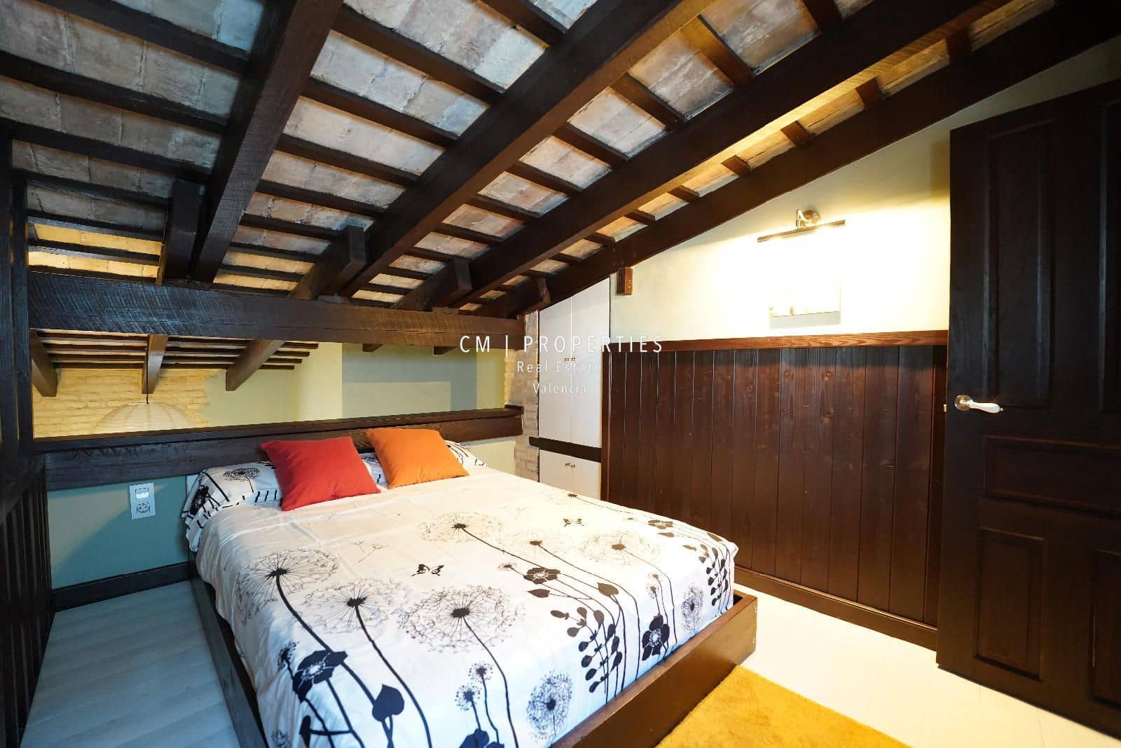 2 makuuhuone Kattohuoneisto vuokrattavana paikassa Valencia kaupunki - 1 750 € (Ref: 8617695)