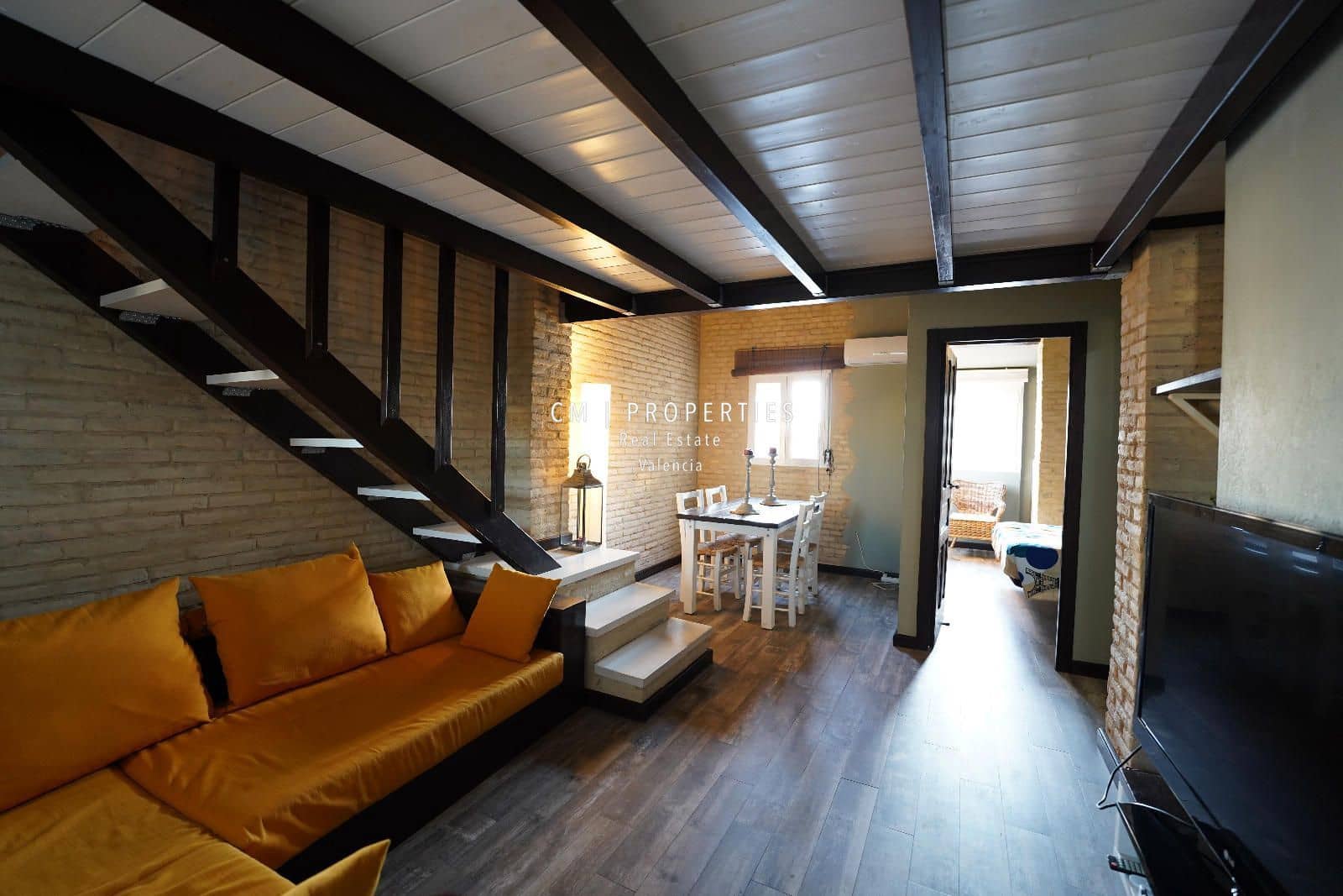 2 makuuhuone Kattohuoneisto vuokrattavana paikassa Valencia kaupunki - 1 750 € (Ref: 8617695)