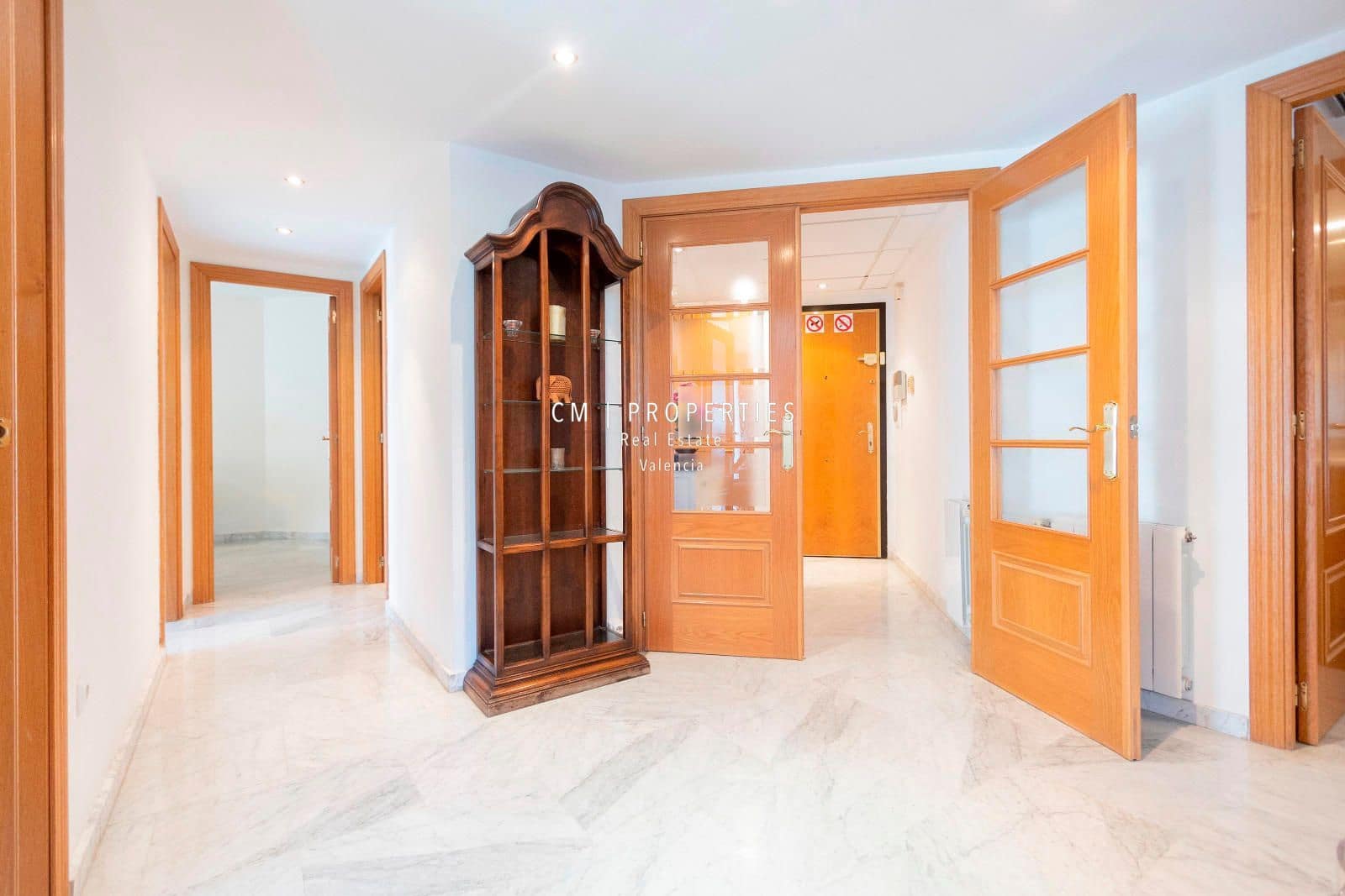 4 bedroom Flat for rent in Valencia city with garage - € 2,500 (Ref: 8617840)