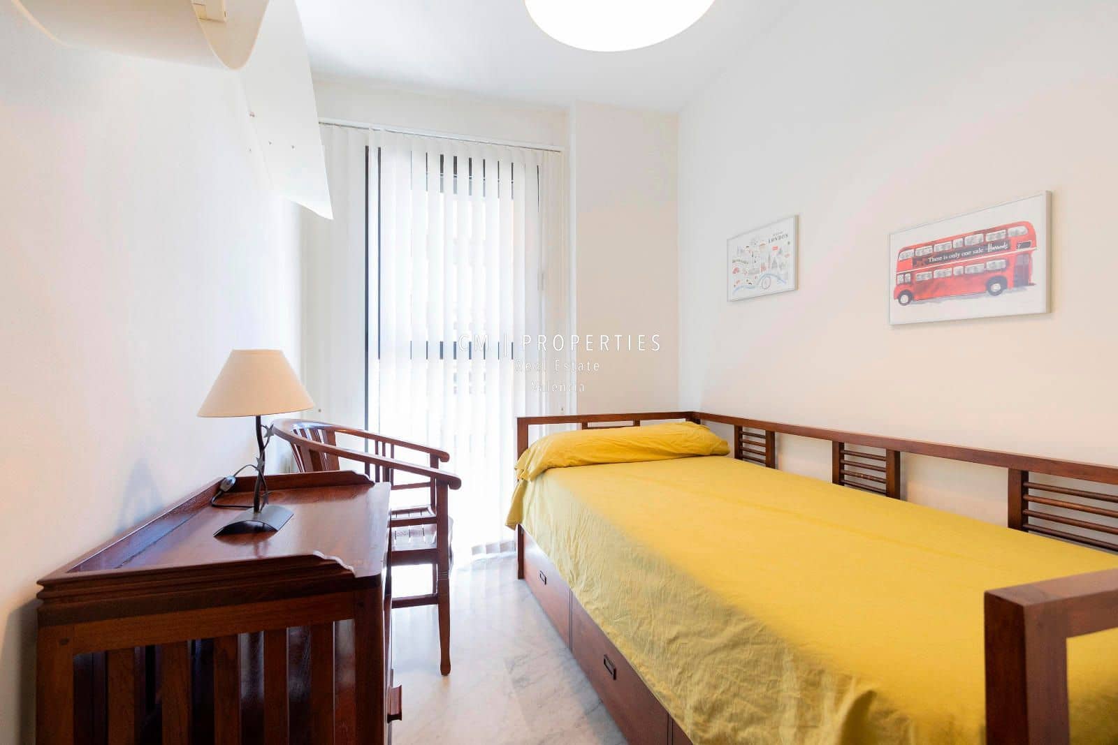 4 bedroom Flat for rent in Valencia city with garage - € 2,500 (Ref: 8617840)