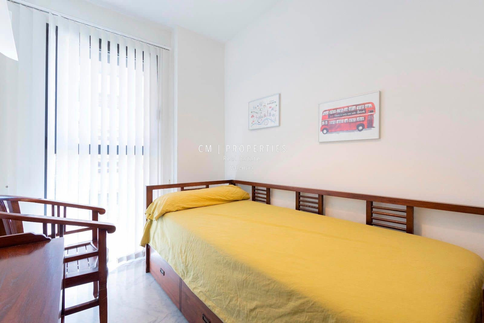 4 bedroom Flat for rent in Valencia city with garage - € 2,500 (Ref: 8617840)