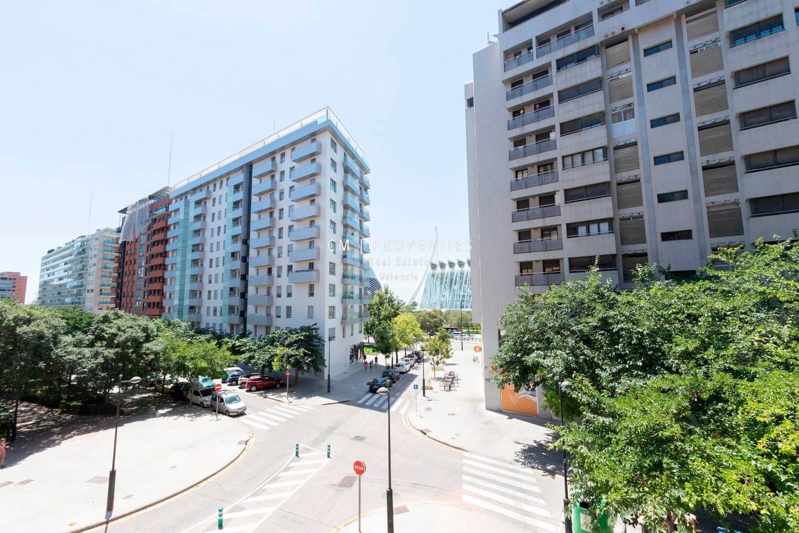 4 bedroom Flat for rent in Valencia city with garage - € 2,500 (Ref: 8617840)