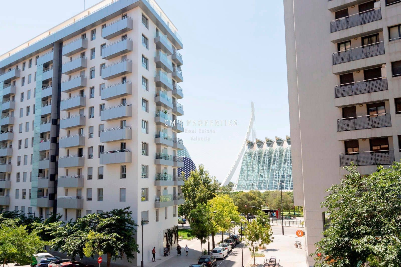 4 bedroom Flat for rent in Valencia city with garage - € 2,500 (Ref: 8617840)