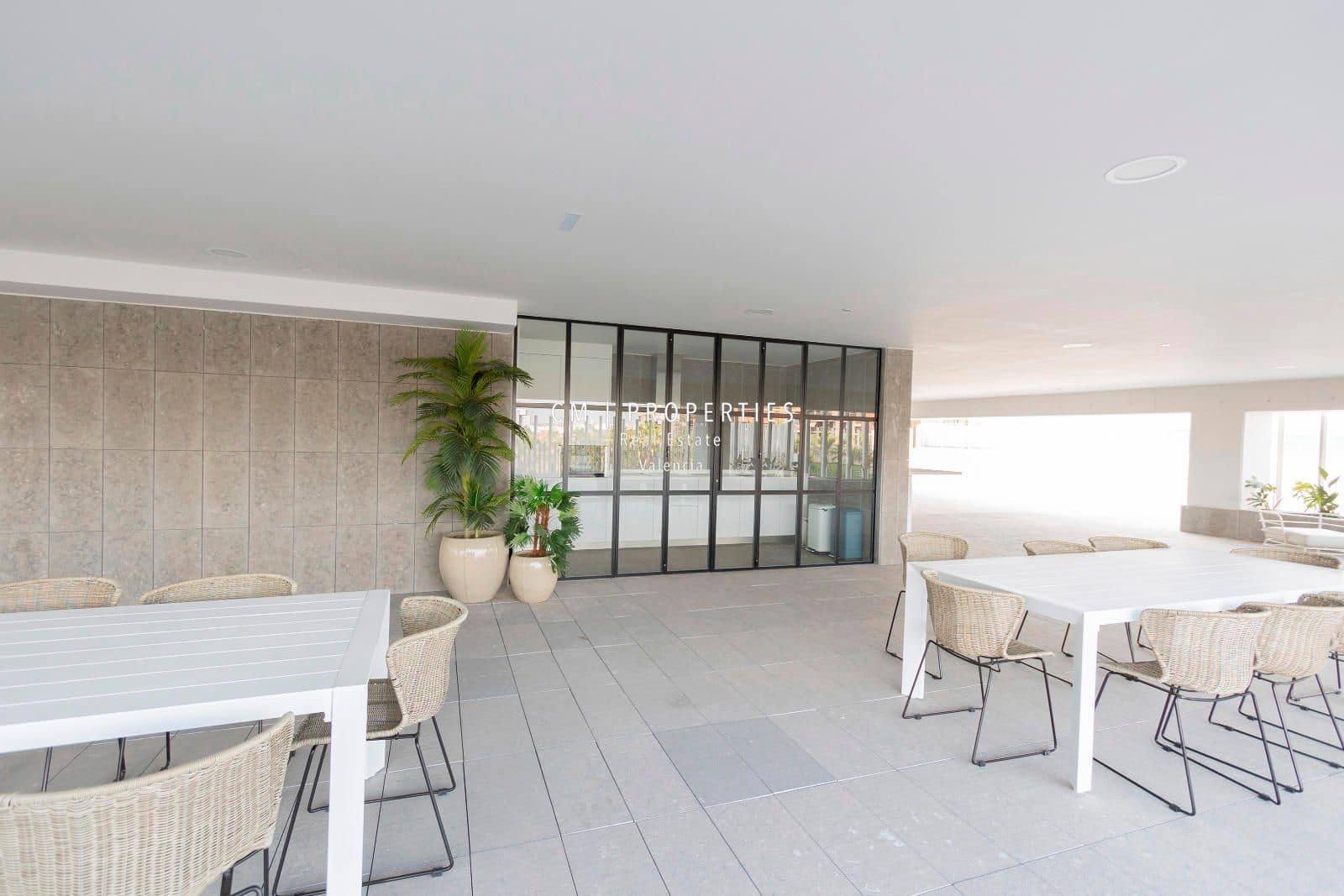 2 sovrum Lägenhet att hyra i Valencia stad med pool garage - 2 900 € (Ref: 8628242)